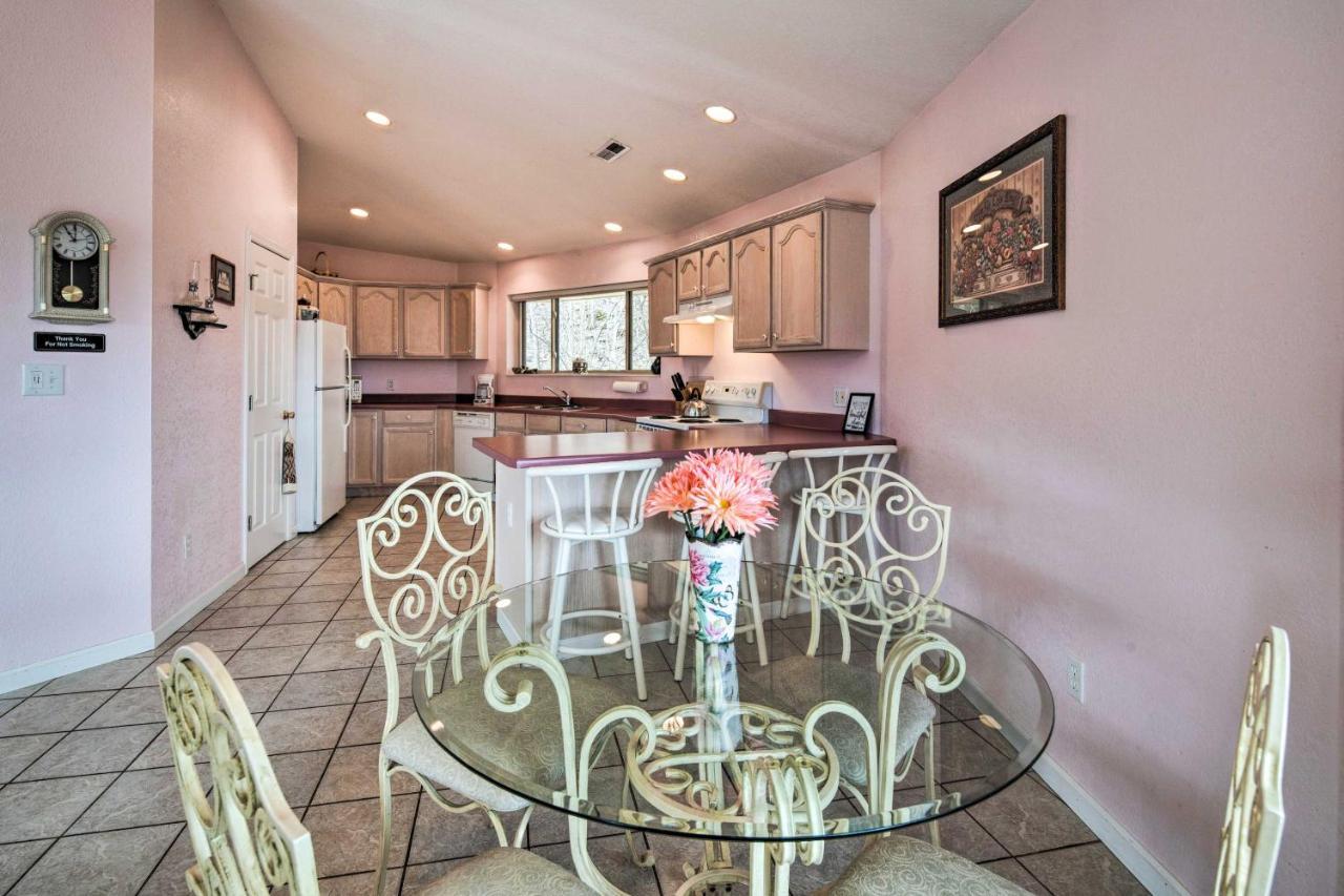 Charming Burnsville Apt With Mountain Views And Deck! Esterno foto