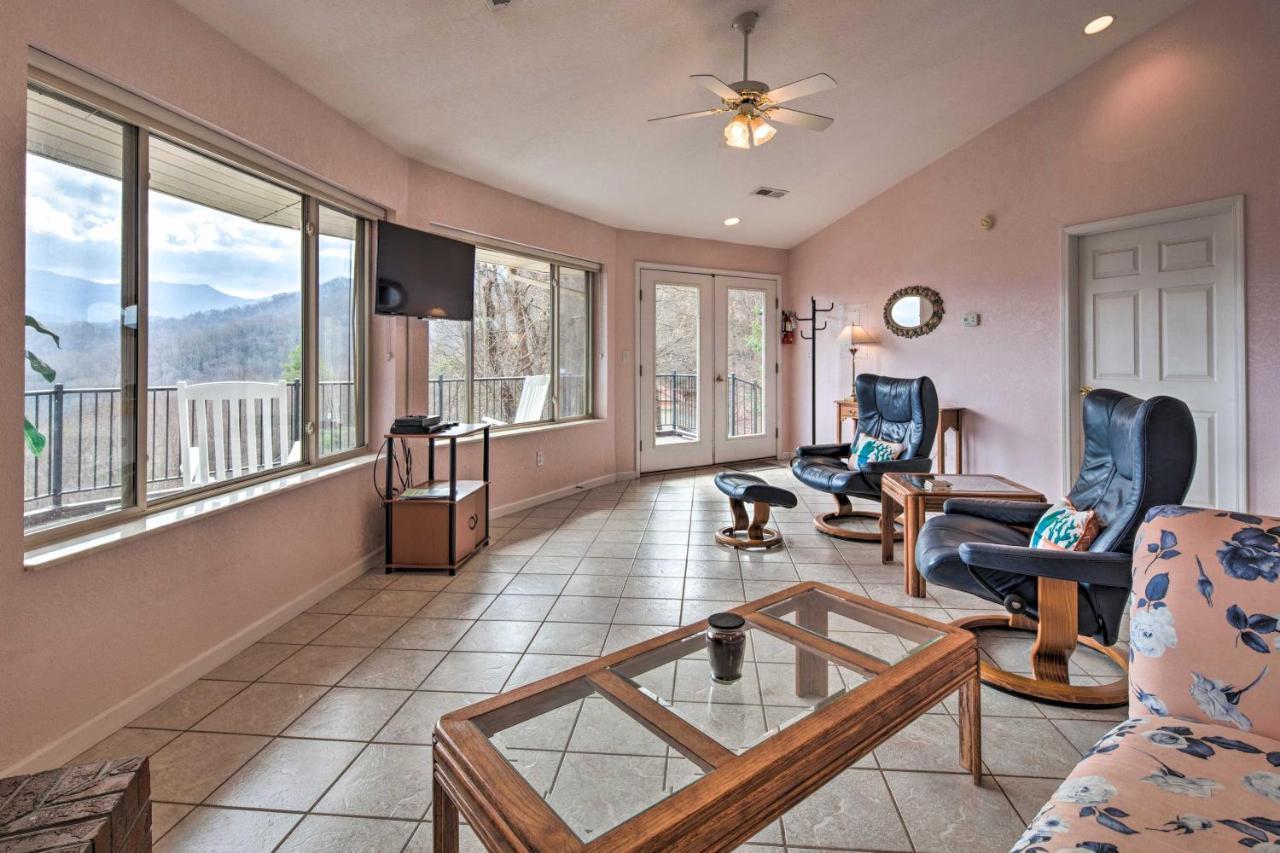 Charming Burnsville Apt With Mountain Views And Deck! Esterno foto