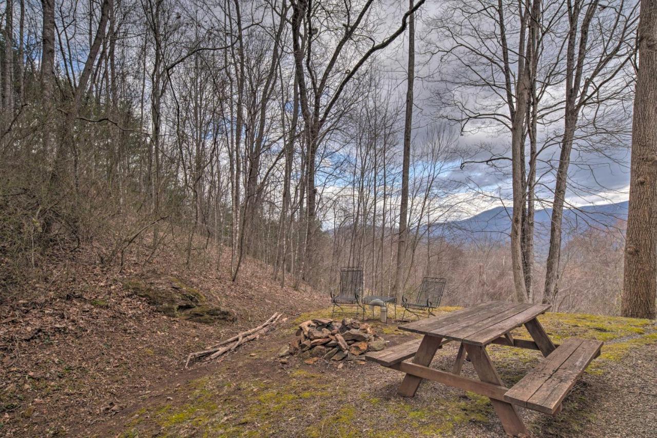 Charming Burnsville Apt With Mountain Views And Deck! Esterno foto