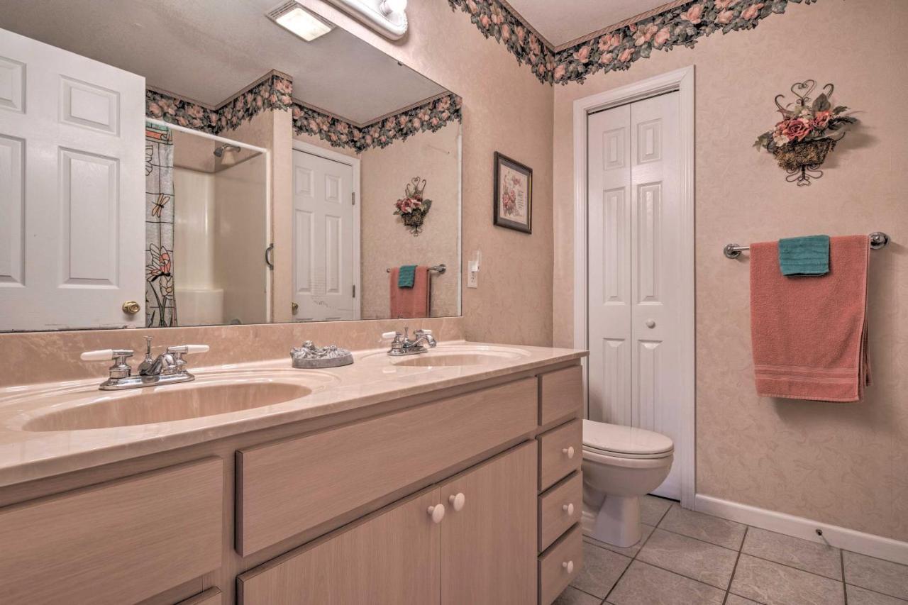 Charming Burnsville Apt With Mountain Views And Deck! Esterno foto