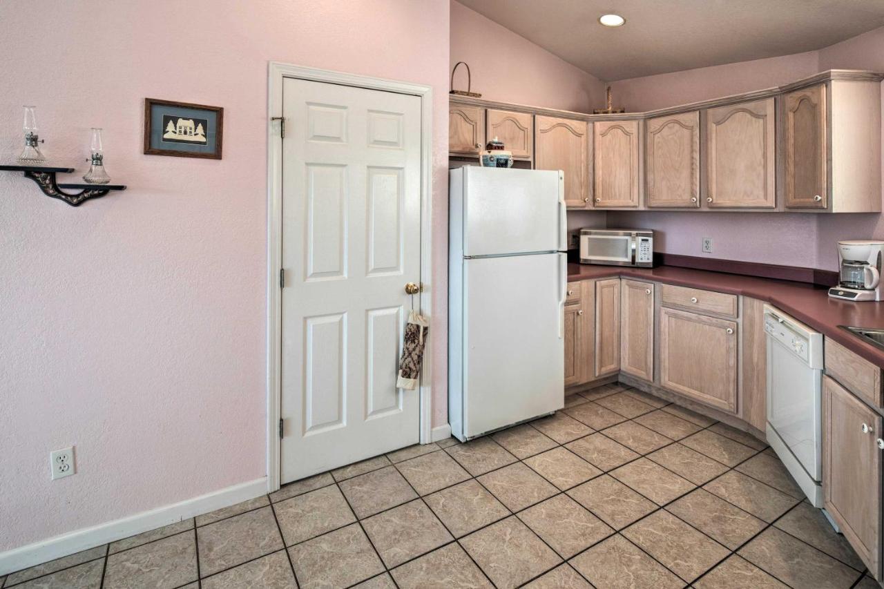 Charming Burnsville Apt With Mountain Views And Deck! Esterno foto