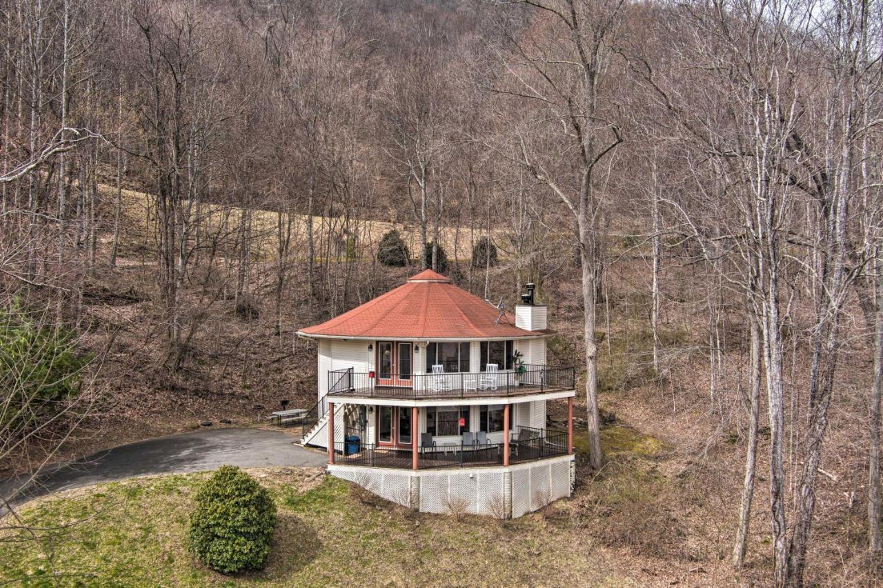 Charming Burnsville Apt With Mountain Views And Deck! Esterno foto